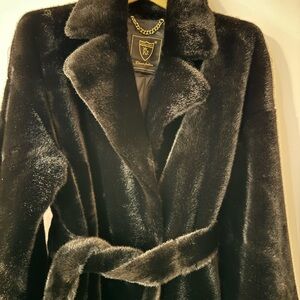 Thomas Bieber cruelty-free wool angora fur coat, new without tags, Szl